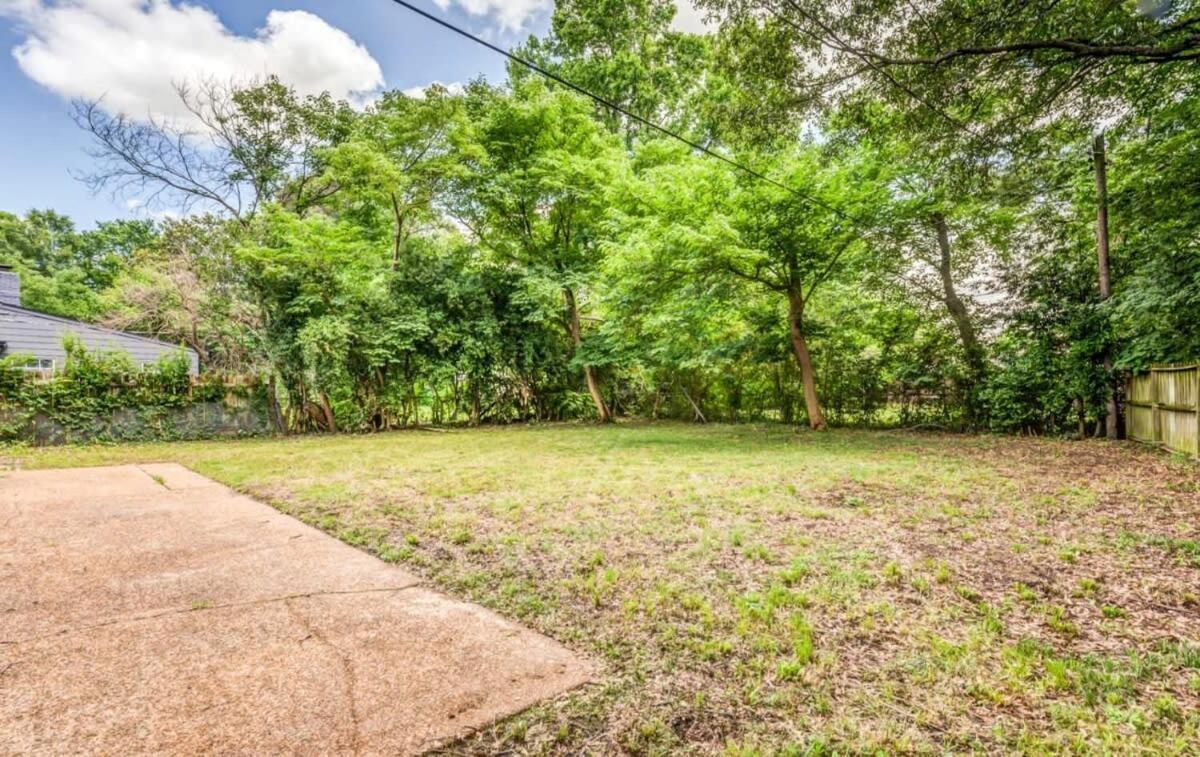 Fenced Yard Centrally Located-Parkway Village Pad Memphis Exterior foto